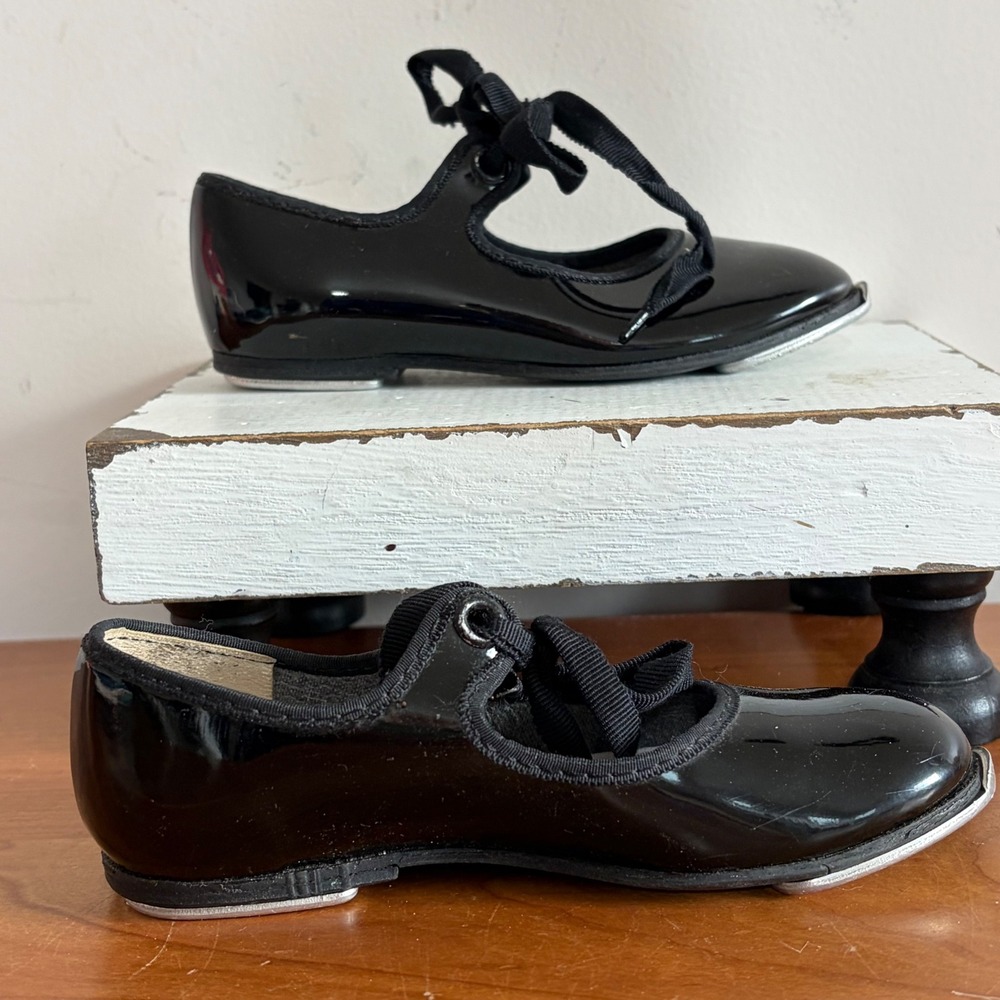 Theatricals Kids Black Patent Leather Tap Shoes Mary Jane Ribbon Tie Size 7.5M